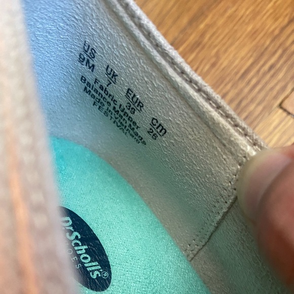 Never Worn Dr. Scholl’s Size 9 Slip On Shoe with Memory Foam Inserts - Picture 6 of 7